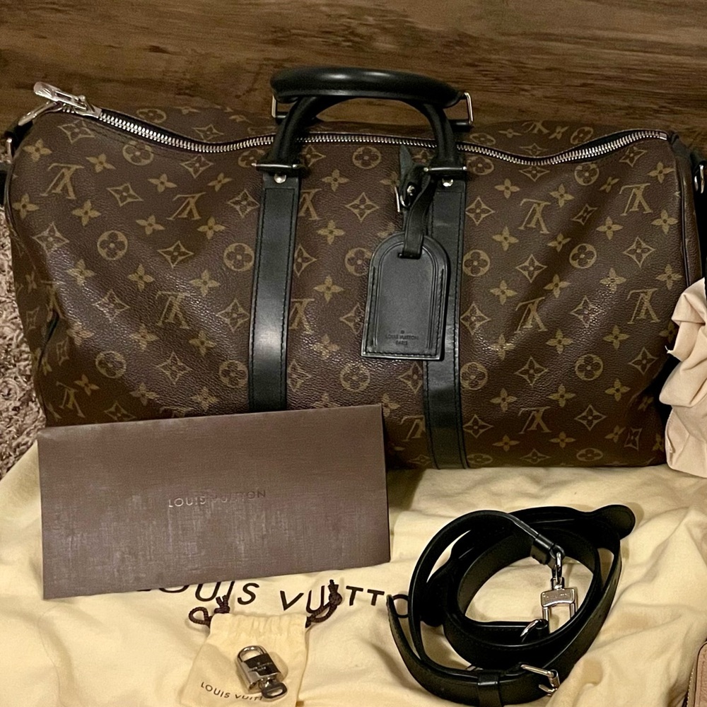 Authentic Louis Vuitton Keepall Bandoulière 45 
MONOGRAM MACASSAR